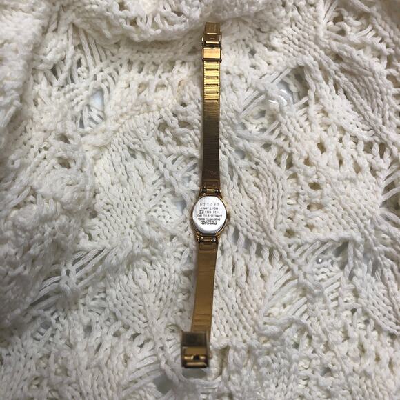 FOR PARTS Vintage Pulsar Ladies Gold Tone Wrist Watch - Doesn't Run - Picture 9 of 10